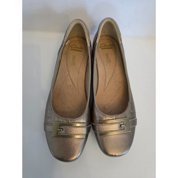 Clarks Collection Womens Gold Metallic Ballet Flats Size 8M - Picture 1 of 7